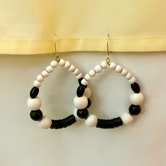 Jewelry - Black and White Beaded Hoop Earrings